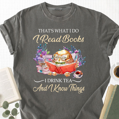I Read Books I Drink Tea Unisex T-Shirt