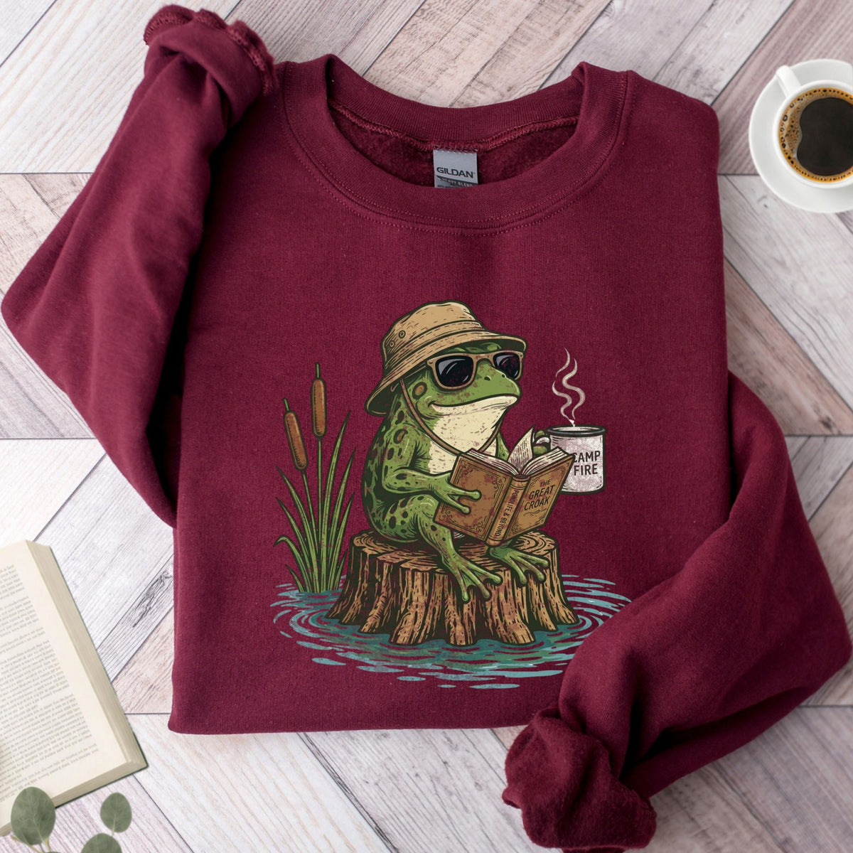 Frog Reading Book Unisex Sweatshirt