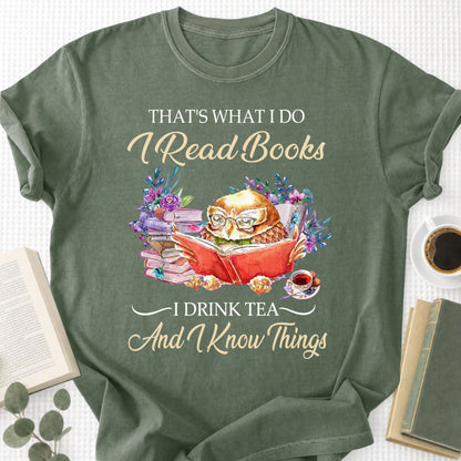 I Read Books I Drink Tea Unisex T-Shirt