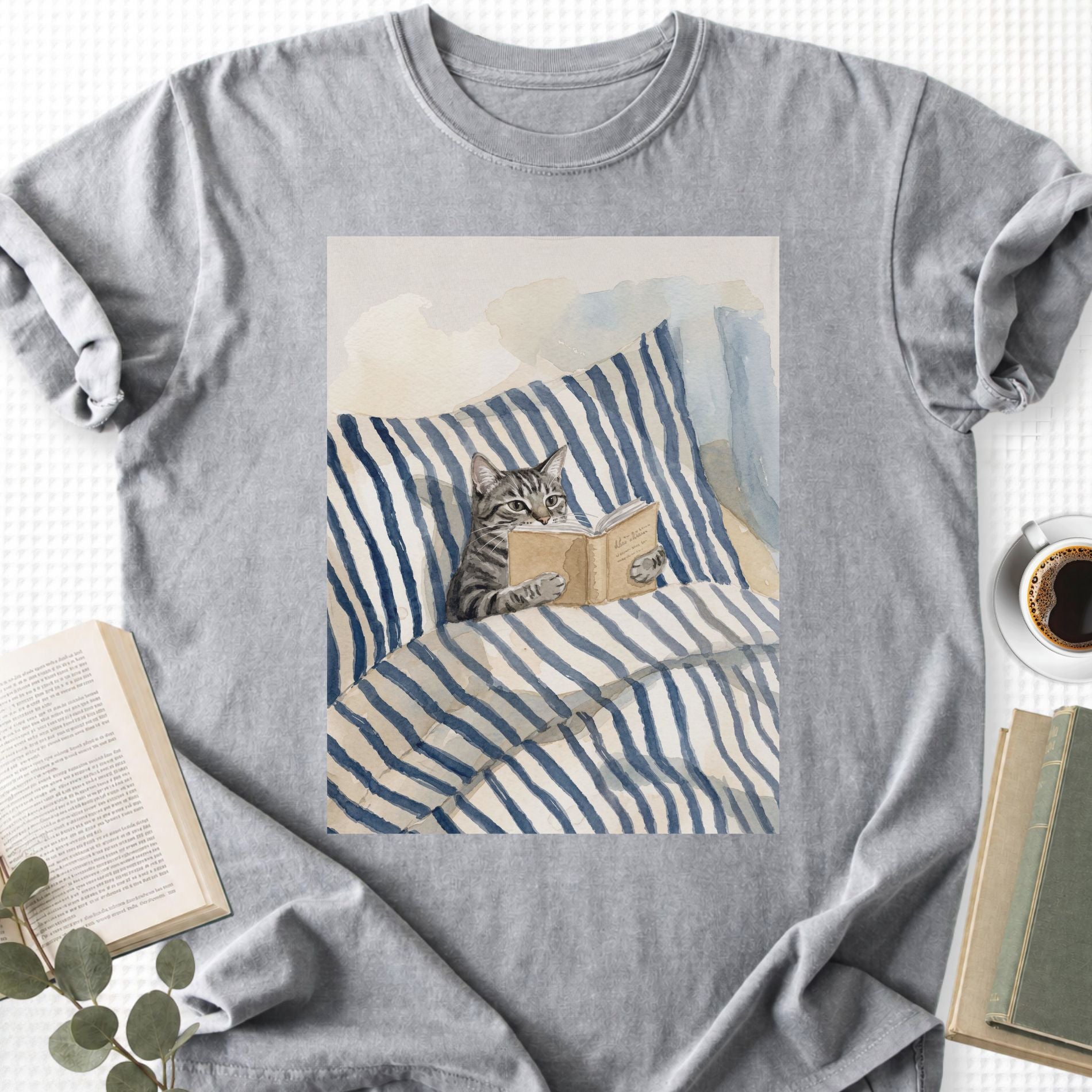 Cat Reading Book Unisex T-Shirt