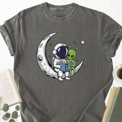 Book Lover Alien UFO Unisex T-Shirt - Book Social Club